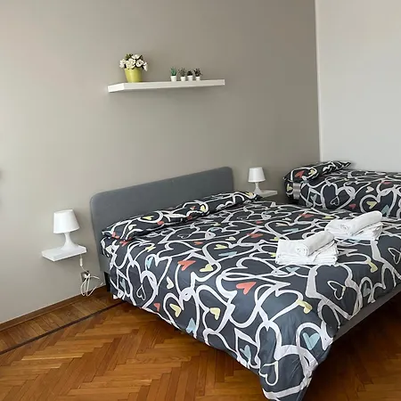 Bed2go Botticelli Guest house Turin